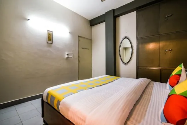 OYO 23621 Home Classic 3BHK Rajouri Garden