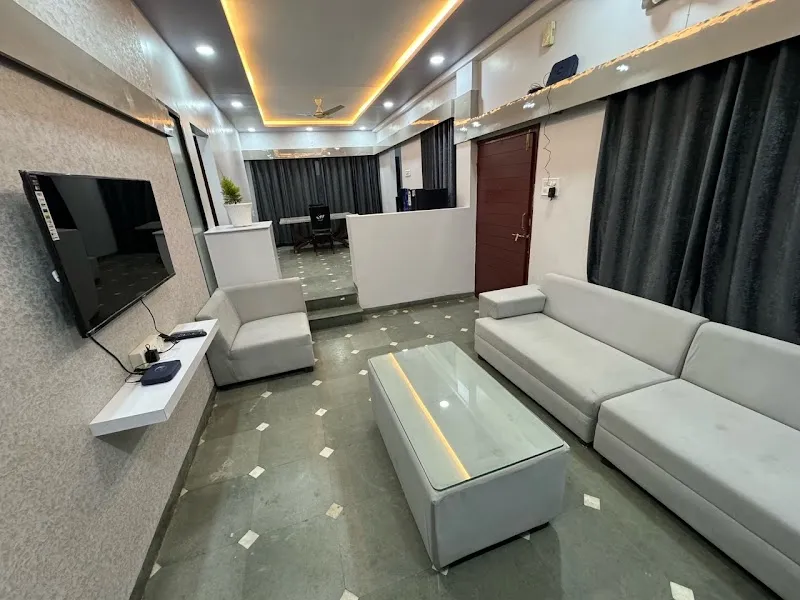 Leela HomeStays - Indore