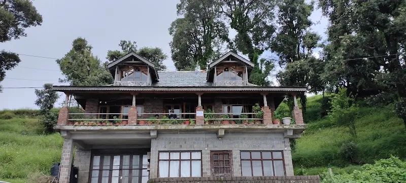 Naddi Castle Homestay