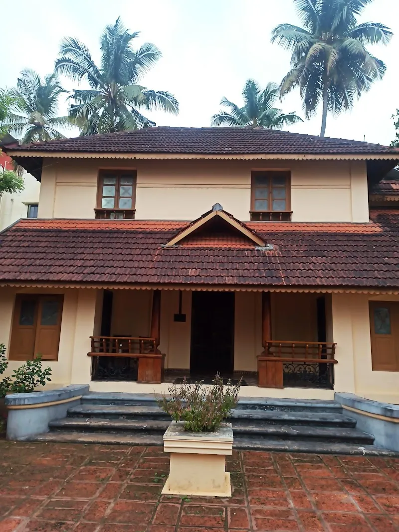Kuruppath Heritage Home Stead